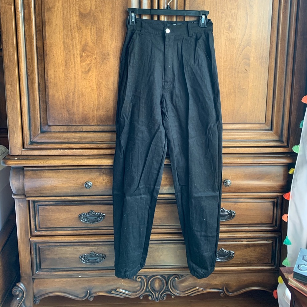 Misguided paper bag pant - high waisted!! 🥰
